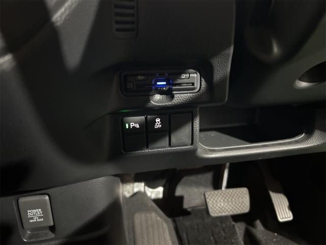 Ｎ－ＢＯＸカスタム Ｌターボ　メモリーナビ　Ｂｌｕｅｔｏｏｔｈオーディオ　ＤＶＤ　フルセグ　追尾式クルーズコントロール　ＩＣターボ　パドルシフト　ＬＥＤライト　フォグ　シーケンシャルウィンカー　純正アルミ　両側パワスラ（46枚目）