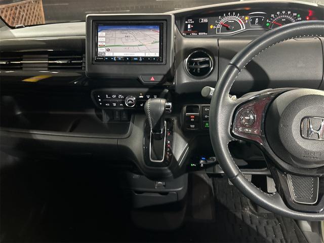 Ｎ－ＢＯＸカスタム Ｌターボ　メモリーナビ　Ｂｌｕｅｔｏｏｔｈオーディオ　ＤＶＤ　フルセグ　追尾式クルーズコントロール　ＩＣターボ　パドルシフト　ＬＥＤライト　フォグ　シーケンシャルウィンカー　純正アルミ　両側パワスラ（47枚目）