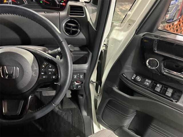 Ｎ－ＢＯＸカスタム Ｌターボ　メモリーナビ　Ｂｌｕｅｔｏｏｔｈオーディオ　ＤＶＤ　フルセグ　追尾式クルーズコントロール　ＩＣターボ　パドルシフト　ＬＥＤライト　フォグ　シーケンシャルウィンカー　純正アルミ　両側パワスラ（48枚目）