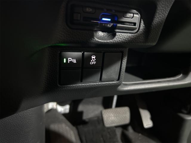 Ｎ－ＢＯＸカスタム Ｌターボ　メモリーナビ　Ｂｌｕｅｔｏｏｔｈオーディオ　ＤＶＤ　フルセグ　追尾式クルーズコントロール　ＩＣターボ　パドルシフト　ＬＥＤライト　フォグ　シーケンシャルウィンカー　純正アルミ　両側パワスラ（52枚目）