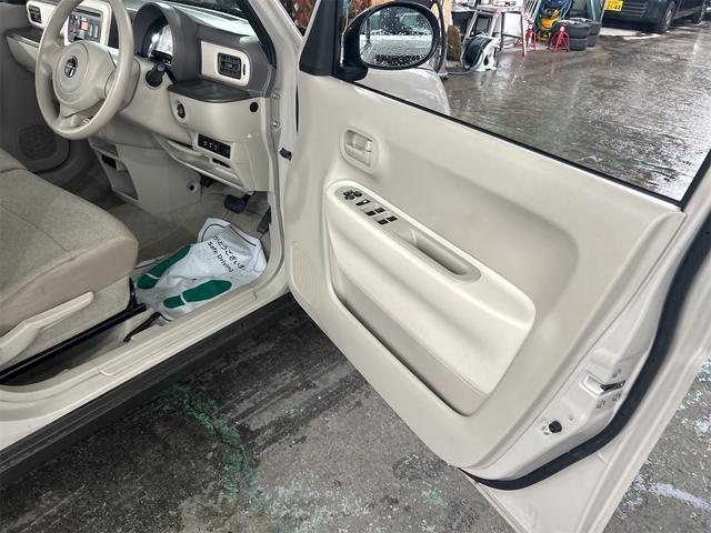 アルトラパン Ｌ　純正ＣＤデッキ　スマートキー２個　ベンチシート　アームレスト　アイドリングストップ　チルトハンドル　シートリフター（23枚目）