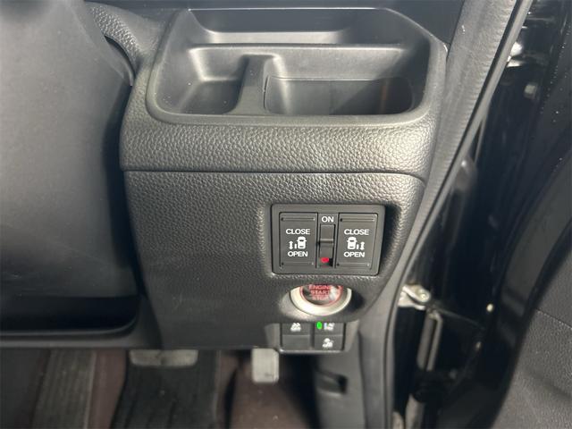 Ｎ－ＢＯＸカスタム Ｇ・Ｌターボホンダセンシング　コンピューター診断済　ＩＣターボ　メモリーナビ　Ｂｌｕｅｔｏｏｔｈオーディオ　ＤＶＤ　フルセグ　スマートキー　プッシュスタート　ＬＥＤライト・フォグ　純正シーケシャルウィンカー　純正アルミ（41枚目）