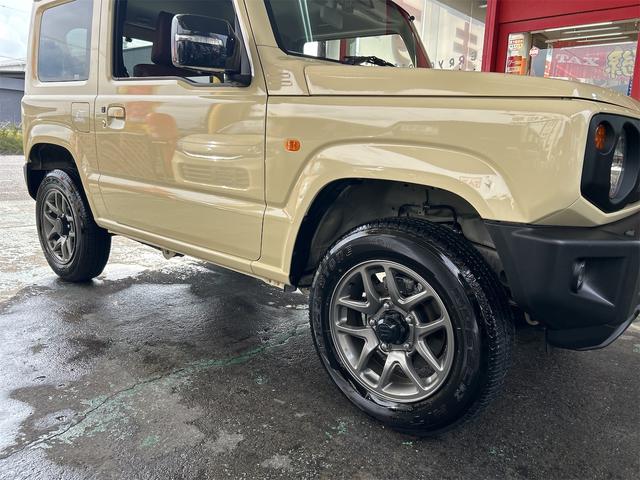 ジムニー XC 4WD×ICターボ メモリーナビ Bluetoothオーディオ フルセグ スマートキー レーブレ 背面タイヤ ツートンカラー オートエアコン カップホルダー 社外ブラウンシートカバー(9枚目)