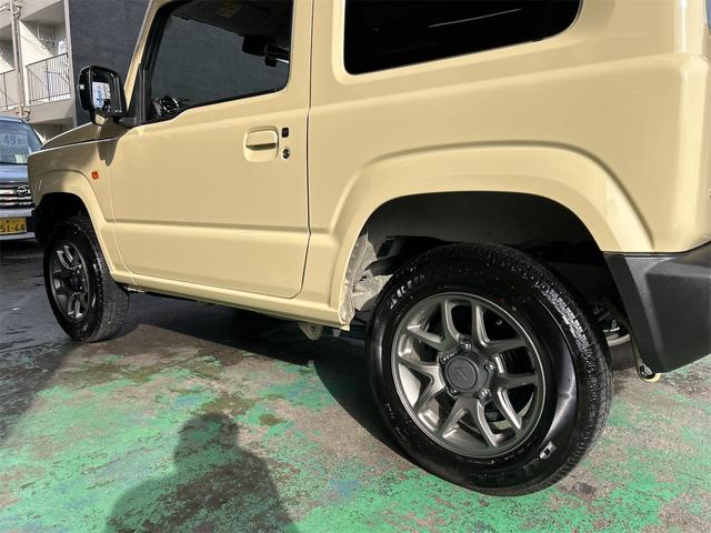 ジムニー XC 4WD×ICターボ メモリーナビ Bluetoothオーディオ フルセグ スマートキー レーブレ 背面タイヤ ツートンカラー オートエアコン カップホルダー 社外ブラウンシートカバー(17枚目)