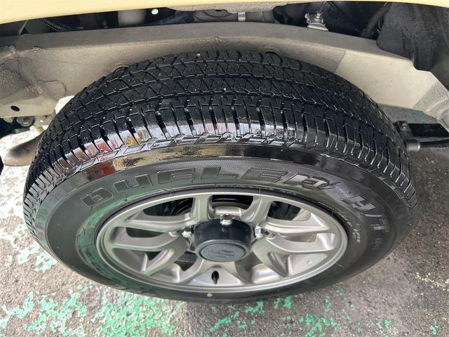 ジムニー XC 4WD×ICターボ メモリーナビ Bluetoothオーディオ フルセグ スマートキー レーブレ 背面タイヤ ツートンカラー オートエアコン カップホルダー 社外ブラウンシートカバー(59枚目)