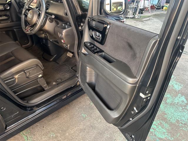 Ｎ－ＢＯＸカスタム Ｌターボ　ホンダセンシング　ＩＣターボ　純正ナビ　Ｂｌｕｅｔｏｏｔｈオーディオ　フルセグ　ＤＶＤ　電子パーキング　ブレーキホールド　追尾式レーダー　純正アルミ　ＬＥＤライト（シーケシャルウィンカー）（23枚目）