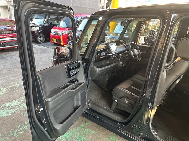 Ｎ－ＢＯＸカスタム Ｌターボ　ホンダセンシング　ＩＣターボ　純正ナビ　Ｂｌｕｅｔｏｏｔｈオーディオ　フルセグ　ＤＶＤ　電子パーキング　ブレーキホールド　追尾式レーダー　純正アルミ　ＬＥＤライト（シーケシャルウィンカー）（32枚目）