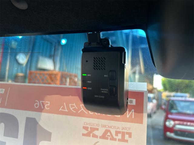 Ｎ－ＢＯＸカスタム Ｌターボ　ホンダセンシング　ＩＣターボ　純正ナビ　Ｂｌｕｅｔｏｏｔｈオーディオ　フルセグ　ＤＶＤ　電子パーキング　ブレーキホールド　追尾式レーダー　純正アルミ　ＬＥＤライト（シーケシャルウィンカー）（63枚目）