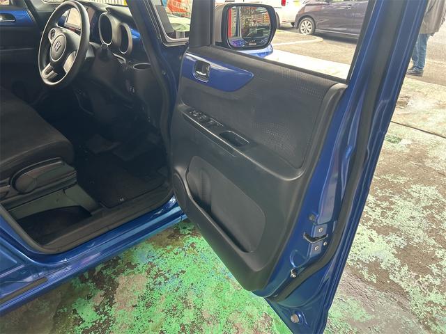 N-BOX G SSあんしんパッケージ コンピューター診断済 後期 メモリーナビ Bluetoothオーディオ DVD フルセグ ETC 両側自動ドア シートヒーター HIDライト バックシートテーブル リアスライドシート ホワイトアルミ(19枚目)