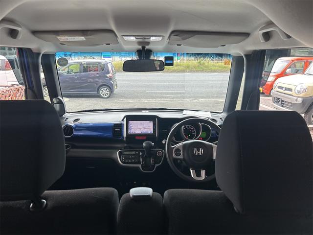 N-BOX G SSあんしんパッケージ コンピューター診断済 後期 メモリーナビ Bluetoothオーディオ DVD フルセグ ETC 両側自動ドア シートヒーター HIDライト バックシートテーブル リアスライドシート ホワイトアルミ(24枚目)