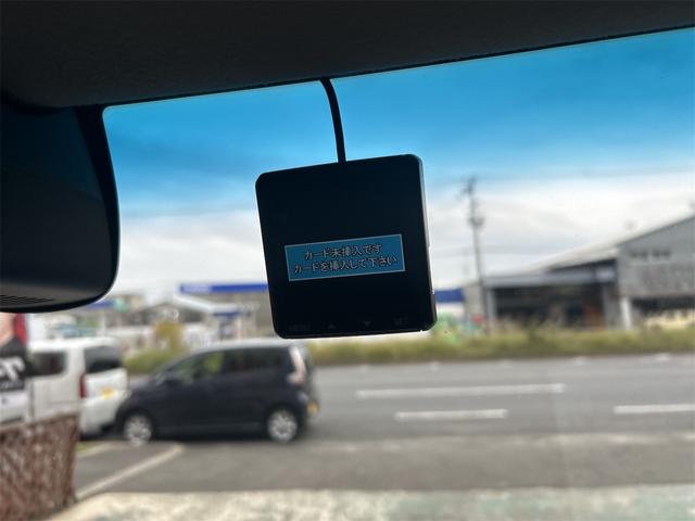 N-BOX G SSあんしんパッケージ コンピューター診断済 後期 メモリーナビ Bluetoothオーディオ DVD フルセグ ETC 両側自動ドア シートヒーター HIDライト バックシートテーブル リアスライドシート ホワイトアルミ(39枚目)