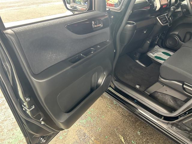 N-BOXカスタム G・Lパッケージ コンピューター診断済 走行4.4万キロ 後期 メモリーナビ Bluetoothオーディオ DVD フルセグ 自動ドア HIDライト フォグランプ 社外アルミ バックシートテーブル リアスライドシート(29枚目)