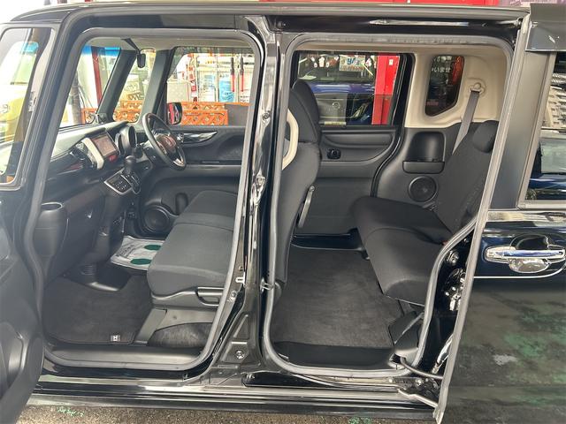 N-BOXカスタム G・Lパッケージ コンピューター診断済 走行4.4万キロ 後期 メモリーナビ Bluetoothオーディオ DVD フルセグ 自動ドア HIDライト フォグランプ 社外アルミ バックシートテーブル リアスライドシート(32枚目)