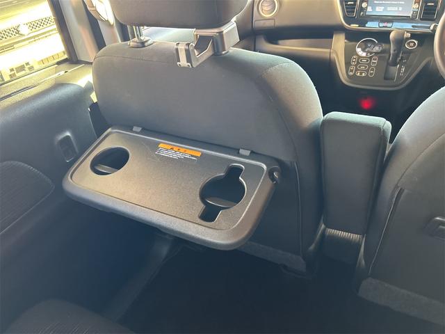 デイズルークス ハイウェイスター　ターボ　メモリーナビ　ＤＶＤ　フルセグ　両側パワースライドドア　レーダーブレーキ　ＩＣターボ　スマートキー　プッシュスタート　リアサーキュレーター　タッチパネル式オートエアコン　全方位カメラ（30枚目）