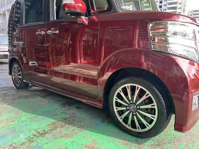 N-BOXカスタム G ターボSS安心パッケージ 後期×水冷直列3気筒DOHC12バルブターボ メモリーナビ ワンセグ スマートキー 純正15インチアルミ アイドリングストップ ベンチシート アームレスト クルコン(9枚目)