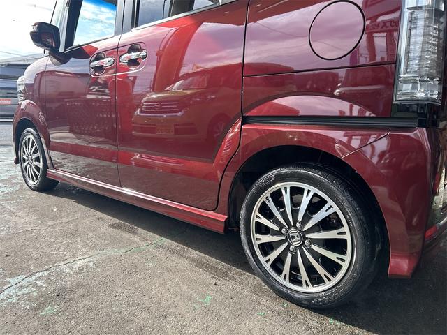 N-BOXカスタム G ターボSS安心パッケージ 後期×水冷直列3気筒DOHC12バルブターボ メモリーナビ ワンセグ スマートキー 純正15インチアルミ アイドリングストップ ベンチシート アームレスト クルコン(17枚目)