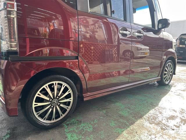 N-BOXカスタム G ターボSS安心パッケージ 後期×水冷直列3気筒DOHC12バルブターボ メモリーナビ ワンセグ スマートキー 純正15インチアルミ アイドリングストップ ベンチシート アームレスト クルコン(21枚目)