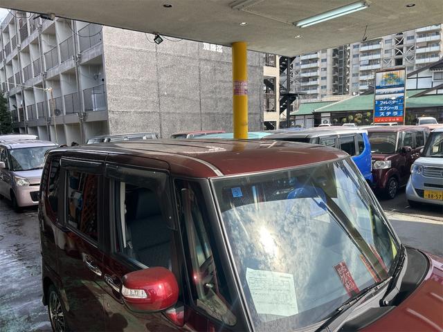 N-BOXカスタム G ターボSS安心パッケージ 後期×水冷直列3気筒DOHC12バルブターボ メモリーナビ ワンセグ スマートキー 純正15インチアルミ アイドリングストップ ベンチシート アームレスト クルコン(23枚目)