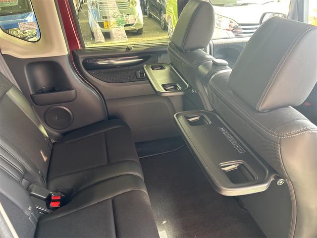 N-BOXカスタム G ターボSS安心パッケージ 後期×水冷直列3気筒DOHC12バルブターボ メモリーナビ ワンセグ スマートキー 純正15インチアルミ アイドリングストップ ベンチシート アームレスト クルコン(30枚目)