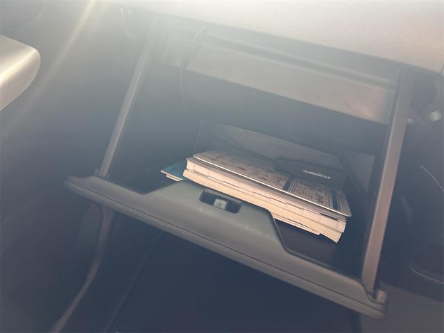 N-BOXカスタム G ターボSS安心パッケージ 後期×水冷直列3気筒DOHC12バルブターボ メモリーナビ ワンセグ スマートキー 純正15インチアルミ アイドリングストップ ベンチシート アームレスト クルコン(51枚目)