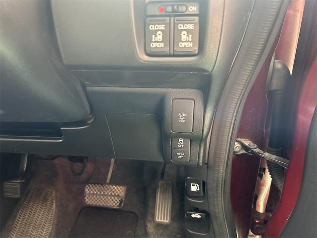 N-BOXカスタム G ターボSS安心パッケージ 後期×水冷直列3気筒DOHC12バルブターボ メモリーナビ ワンセグ スマートキー 純正15インチアルミ アイドリングストップ ベンチシート アームレスト クルコン(61枚目)