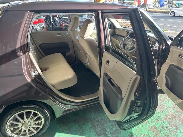 N-ONE G・Lパッケージ 純正CDデッキ HDMI接続端子 スマートキー二つ プッシュスタート HIDオートライト イカリング ベンチシート シートリフター アームレスト オートエアコン 社外アルミ(26枚目)