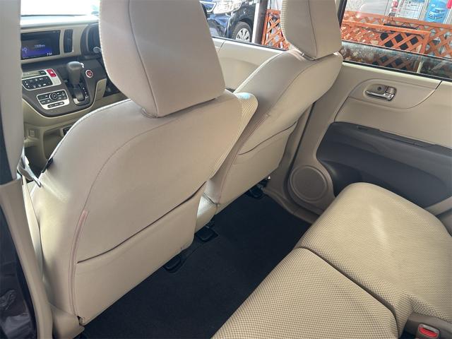 N-ONE G・Lパッケージ 純正CDデッキ HDMI接続端子 スマートキー二つ プッシュスタート HIDオートライト イカリング ベンチシート シートリフター アームレスト オートエアコン 社外アルミ(31枚目)