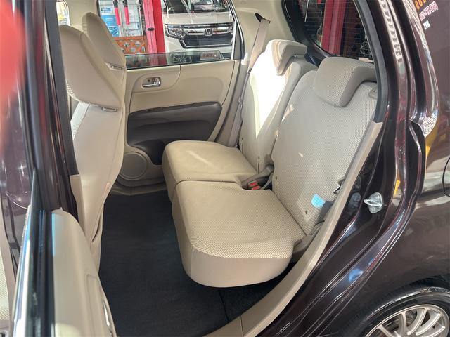 N-ONE G・Lパッケージ 純正CDデッキ HDMI接続端子 スマートキー二つ プッシュスタート HIDオートライト イカリング ベンチシート シートリフター アームレスト オートエアコン 社外アルミ(35枚目)