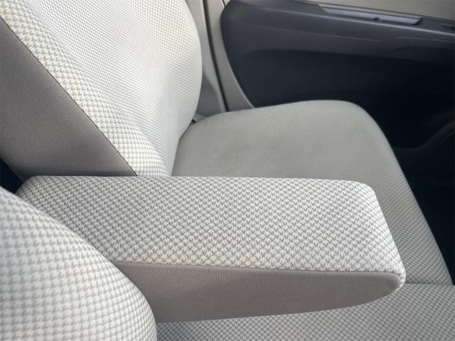 N-ONE G・Lパッケージ 純正CDデッキ HDMI接続端子 スマートキー二つ プッシュスタート HIDオートライト イカリング ベンチシート シートリフター アームレスト オートエアコン 社外アルミ(57枚目)