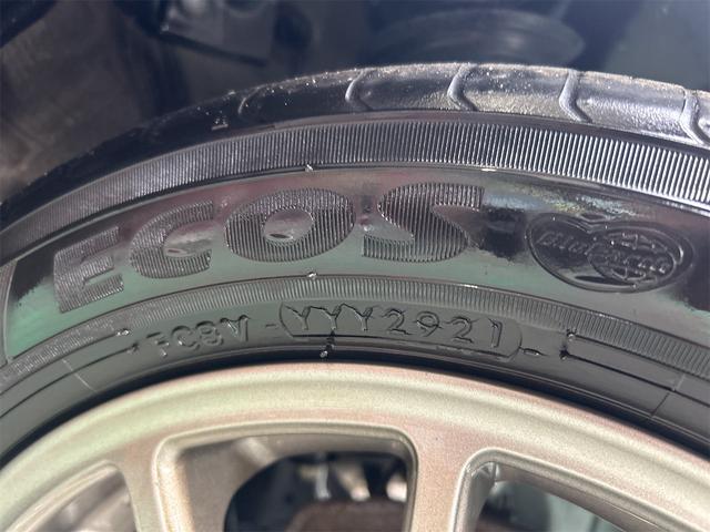 N-ONE G・Lパッケージ 純正CDデッキ HDMI接続端子 スマートキー二つ プッシュスタート HIDオートライト イカリング ベンチシート シートリフター アームレスト オートエアコン 社外アルミ(61枚目)