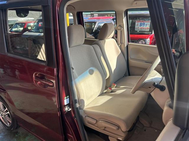 N-BOX G・Lパッケージ パワースライドドア 純正CDデッキ ステアスイッチ スマートキー プッシュスタート オートエアコン 純正アルミ(2024年製タイヤ) アームレスト コンピューター診断済み(25枚目)