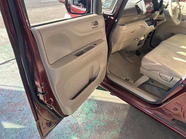 N-BOX G・Lパッケージ パワースライドドア 純正CDデッキ ステアスイッチ スマートキー プッシュスタート オートエアコン 純正アルミ(2024年製タイヤ) アームレスト コンピューター診断済み(36枚目)