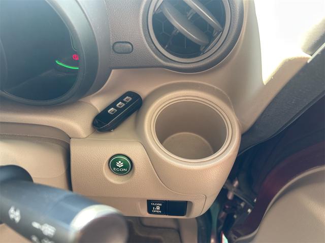 N-BOX G・Lパッケージ パワースライドドア 純正CDデッキ ステアスイッチ スマートキー プッシュスタート オートエアコン 純正アルミ(2024年製タイヤ) アームレスト コンピューター診断済み(54枚目)