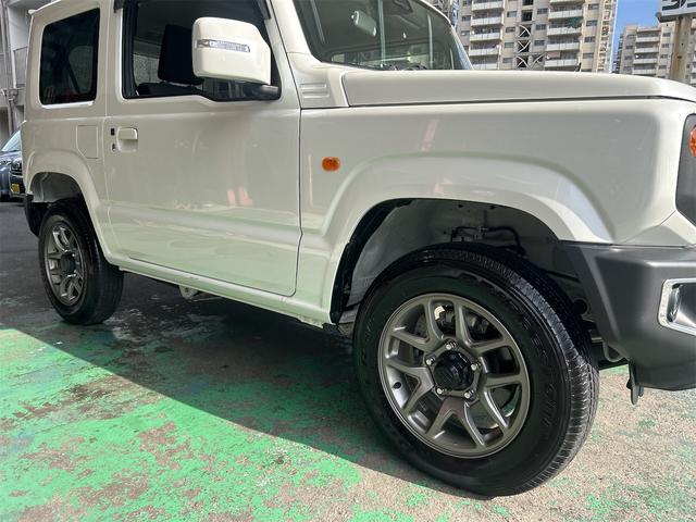 ジムニー ＸＣ　４ＷＤ×水冷直列３気筒ＩＣターボ　メモリーナビ　Ｂｌｕｅｔｏｏｔｈオーディオ　フルセグ　スマートキー　レーダーブレーキ　サムライ背面タイヤ　オートエアコン（9枚目）