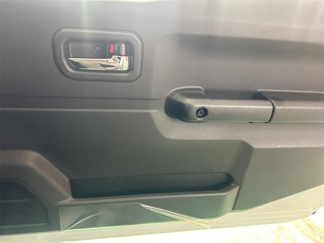 ジムニー ＸＣ　４ＷＤ×水冷直列３気筒ＩＣターボ　メモリーナビ　Ｂｌｕｅｔｏｏｔｈオーディオ　フルセグ　スマートキー　レーダーブレーキ　サムライ背面タイヤ　オートエアコン（59枚目）