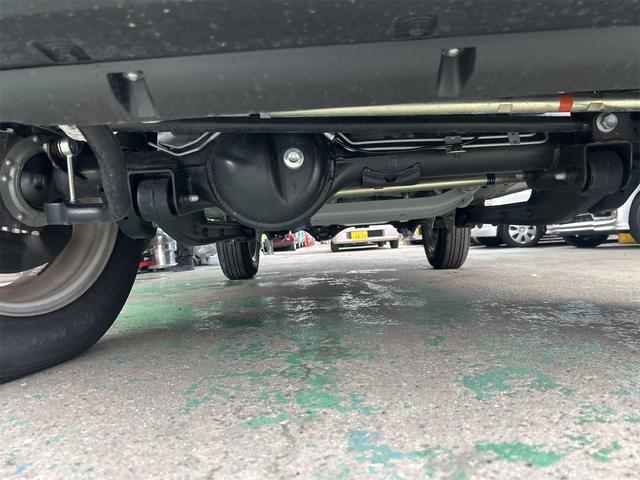 ジムニー ＸＣ　４ＷＤ×水冷直列３気筒ＩＣターボ　メモリーナビ　Ｂｌｕｅｔｏｏｔｈオーディオ　フルセグ　スマートキー　レーダーブレーキ　サムライ背面タイヤ　オートエアコン（67枚目）