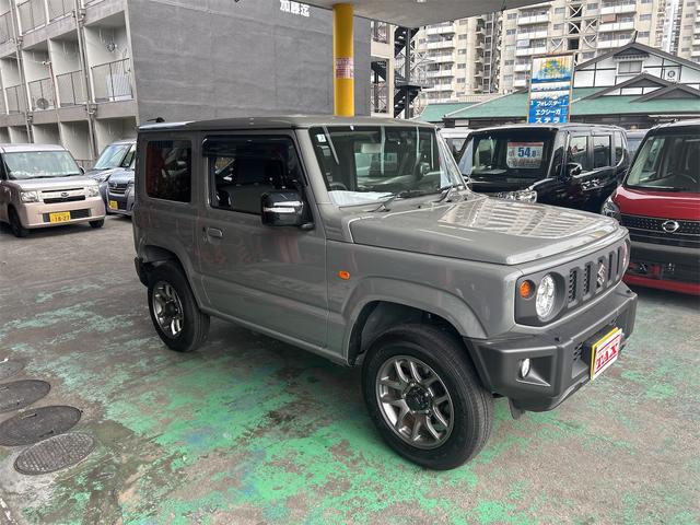 ジムニー ＸＣ　４ＷＤ×水冷直列３気筒ＤＯＨＣ１２バルブターボ　アルパインディスプレイオーディオ　Ｂｌｕｅｔｏｏｔｈオーディオ　スマートキー　背面タイヤ　　オートエアコン（8枚目）