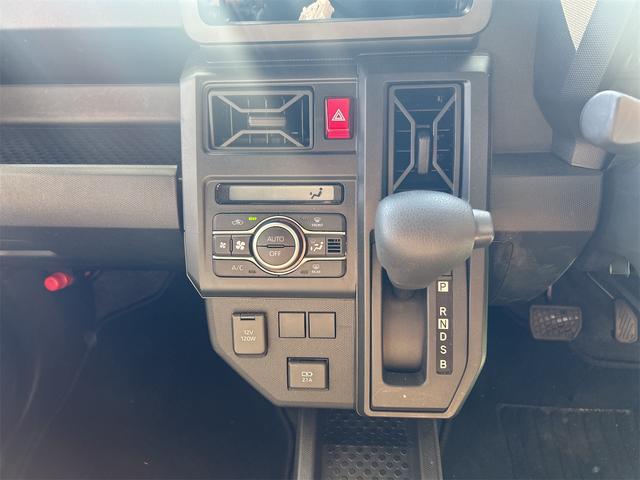 タフト Ｘ　スマートキー　プッシュスタート　電子パーキング　ＬＥＤオートヘッドライト　オートハイビーム　スカイルーフトップ　オートエアコン　レーダーブレーキ（41枚目）