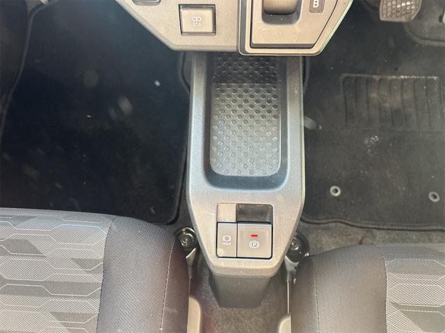 タフト Ｘ　スマートキー　プッシュスタート　電子パーキング　ＬＥＤオートヘッドライト　オートハイビーム　スカイルーフトップ　オートエアコン　レーダーブレーキ（42枚目）