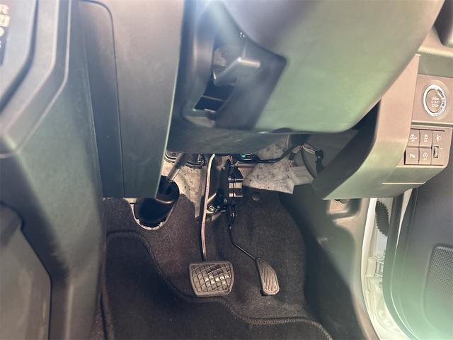 タフト Ｘ　スマートキー　プッシュスタート　電子パーキング　ＬＥＤオートヘッドライト　オートハイビーム　スカイルーフトップ　オートエアコン　レーダーブレーキ（52枚目）