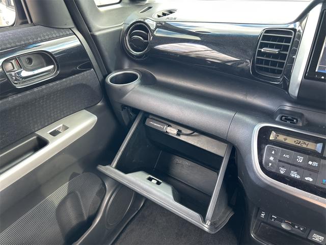 Ｎ－ＢＯＸカスタム Ｇ　ターボＳＳパッケージ　水冷直列３気筒ＩＣターボ×後期　純正ナビ　Ｂｌｕｅｔｏｏｔｈオーディオ　ＤＶＤ　フルセグ　Ｂカメラ　カロッツェリア前後ドラレコ　ＨＩＤライト・フォグ　純正１５インチアルミ　両側シートヒーター（48枚目）