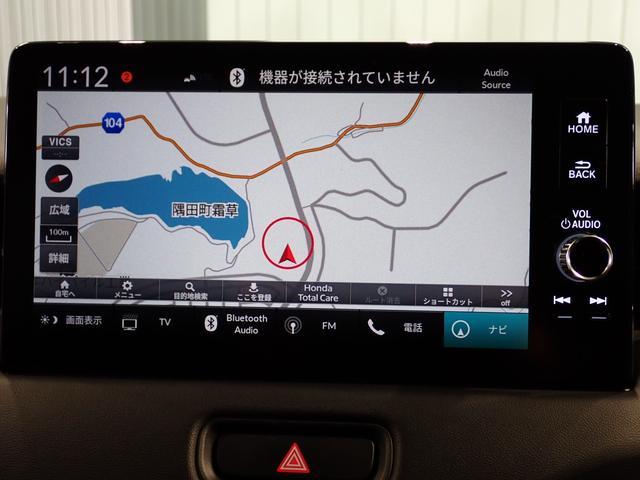 ｅ：ＨＥＶＺ　２年間走行無制限Ｕ－ＳｅｌｅｃｔＰｌｅｍｉｕｍ保証当社デモカー禁煙車コネクトディスプレイＢｌｕｅｔｏｏｔｈワイヤレス充電ＵＳＢ接続可シートヒーターパワーテールゲート(3枚目)