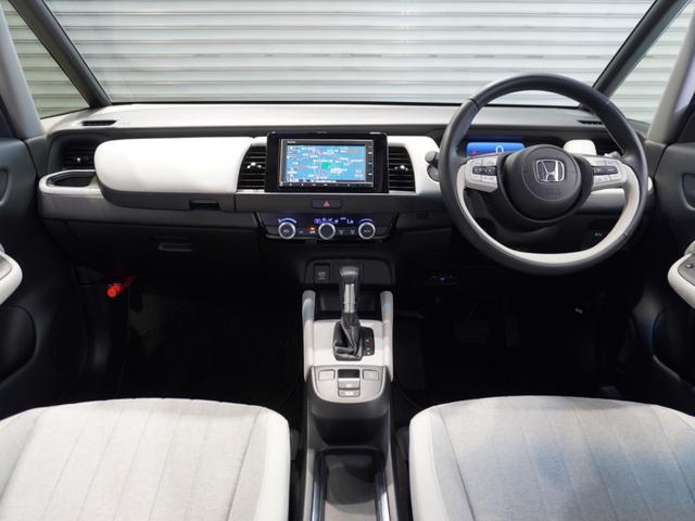 フィット ｅ：ＨＥＶホーム　純正メモリーナビ　ホンダセンシング　ＬＥＤヘッドライト　ＥＴＣ　ドライブレコーダー　ホッと保証１年間走行無制限（2枚目）