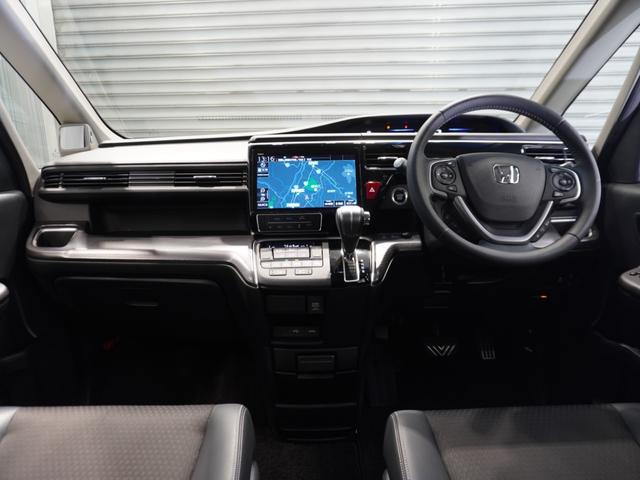 ステップワゴンスパーダ スパーダ・クールスピリットホンダセンシング　禁煙車　純正メモリーナビ　ＭｕｓｉｃＲａｃｋ　ＵＳＢ　ツインモニター　フロントシートヒーター　ＬＥＤヘッドライト　ＥＴＣ　リアエアコン　　前後ドライブレコーダー　Ｕ－Ｓｅｌｅｃｔ１年間走行無制限保証（13枚目）