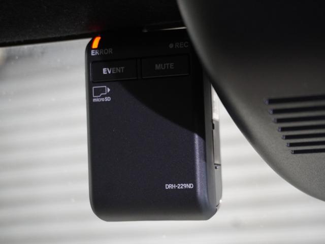 N-BOXカスタム ターボ 当社試乗車 禁煙車 純正メモリーナビ フロントシートヒーター ホンダセンシング 前後センサー LEDヘッドライト ETC ドライブレコーダー U-SelectPlemium2年間走行無制限保証(4枚目)