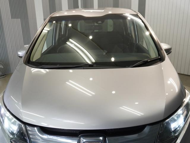 全車整備代金を車両本体価格に含んでおります。法定点検整備または定期点検を実施し、点検記録簿を発行致します。