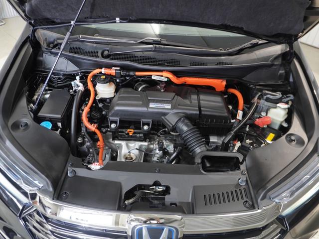 日常手を入れないエンジンルーム・タイヤハウス・ドア開口部など見えない所もキレイにしています。