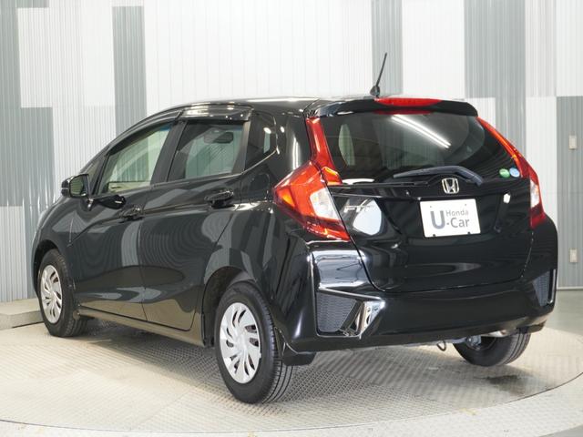 フィット １３Ｇ・Ｌパッケージファインエディション　メモリーナビ　フルセグ　ＣＤ　ＤＶＤ　ステアリングリモコンスイッチ　ＥＴＣ　リアカメラ　ドライブレコーダー　ＬＥＤヘッドライト　クルーズコントロール　禁煙車（8枚目）