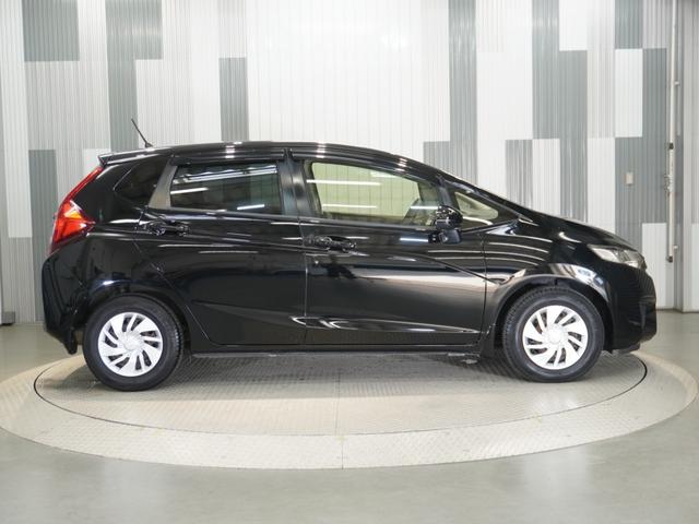 フィット １３Ｇ・Ｌパッケージファインエディション　メモリーナビ　フルセグ　ＣＤ　ＤＶＤ　ステアリングリモコンスイッチ　ＥＴＣ　リアカメラ　ドライブレコーダー　ＬＥＤヘッドライト　クルーズコントロール　禁煙車（27枚目）