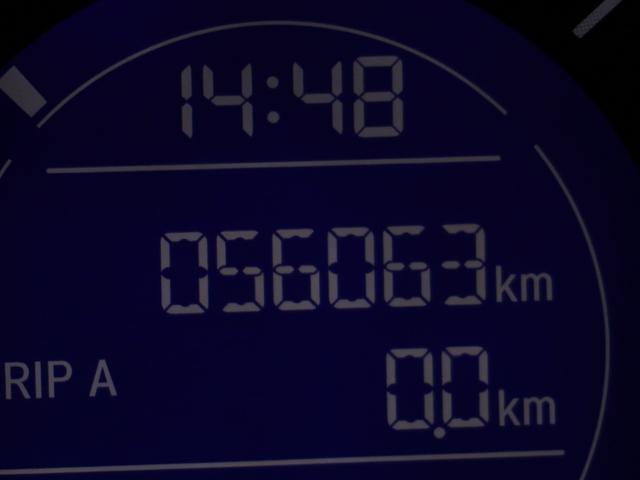 フィット １３Ｇ・Ｌパッケージファインエディション　メモリーナビ　フルセグ　ＣＤ　ＤＶＤ　ステアリングリモコンスイッチ　ＥＴＣ　リアカメラ　ドライブレコーダー　ＬＥＤヘッドライト　クルーズコントロール　禁煙車（48枚目）